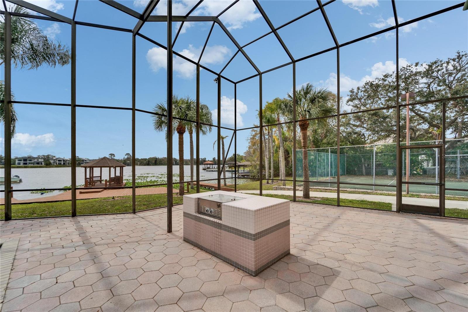 10301 RECLINATA LN, TAMPA, FL, 33618