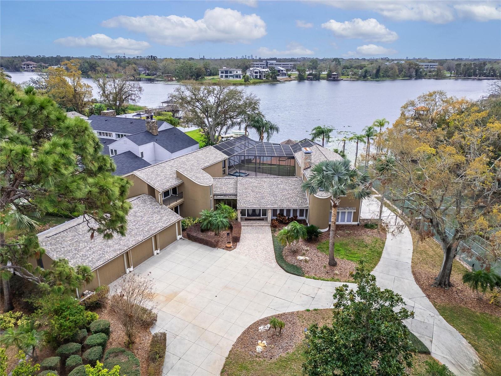 10301 RECLINATA LN, TAMPA, FL, 33618
