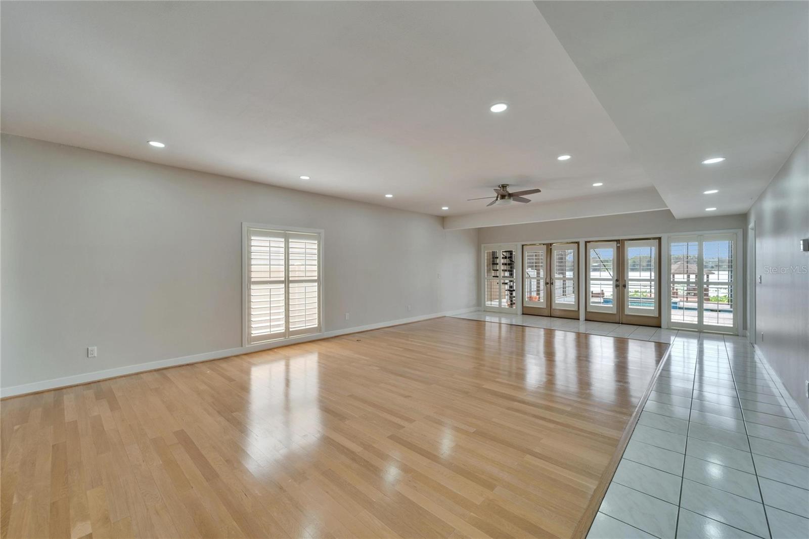 10301 RECLINATA LN, TAMPA, FL, 33618