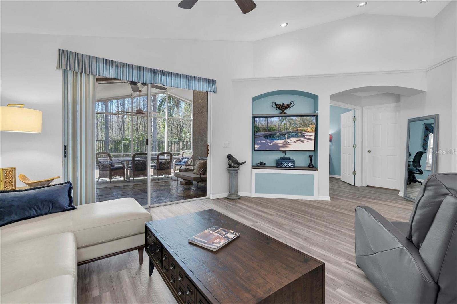 18908 NEST FERN CIR, TAMPA, FL, 33647