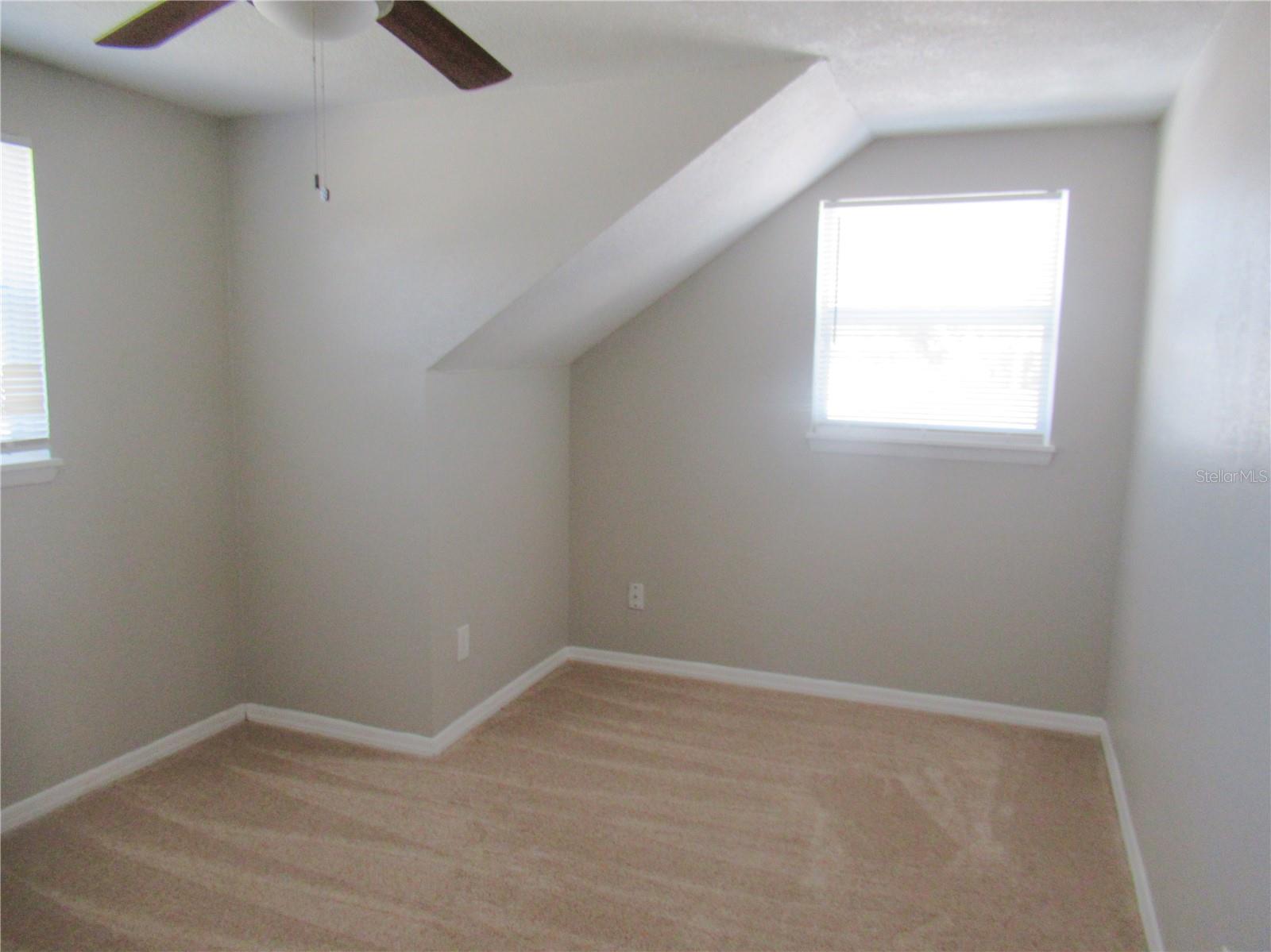 9062 SUNRISE DR, LARGO, FL, 33773