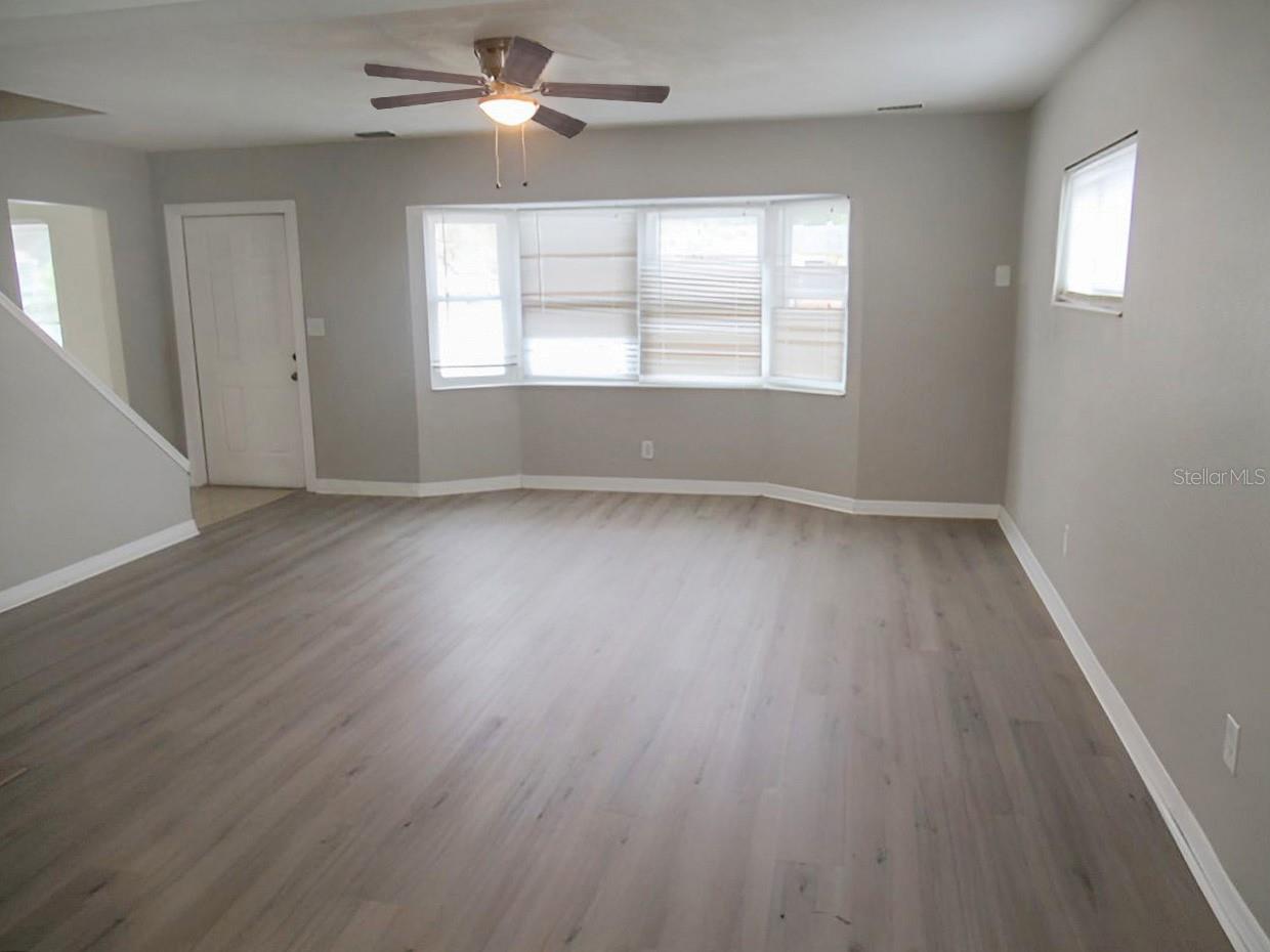 9062 SUNRISE DR, LARGO, FL, 33773