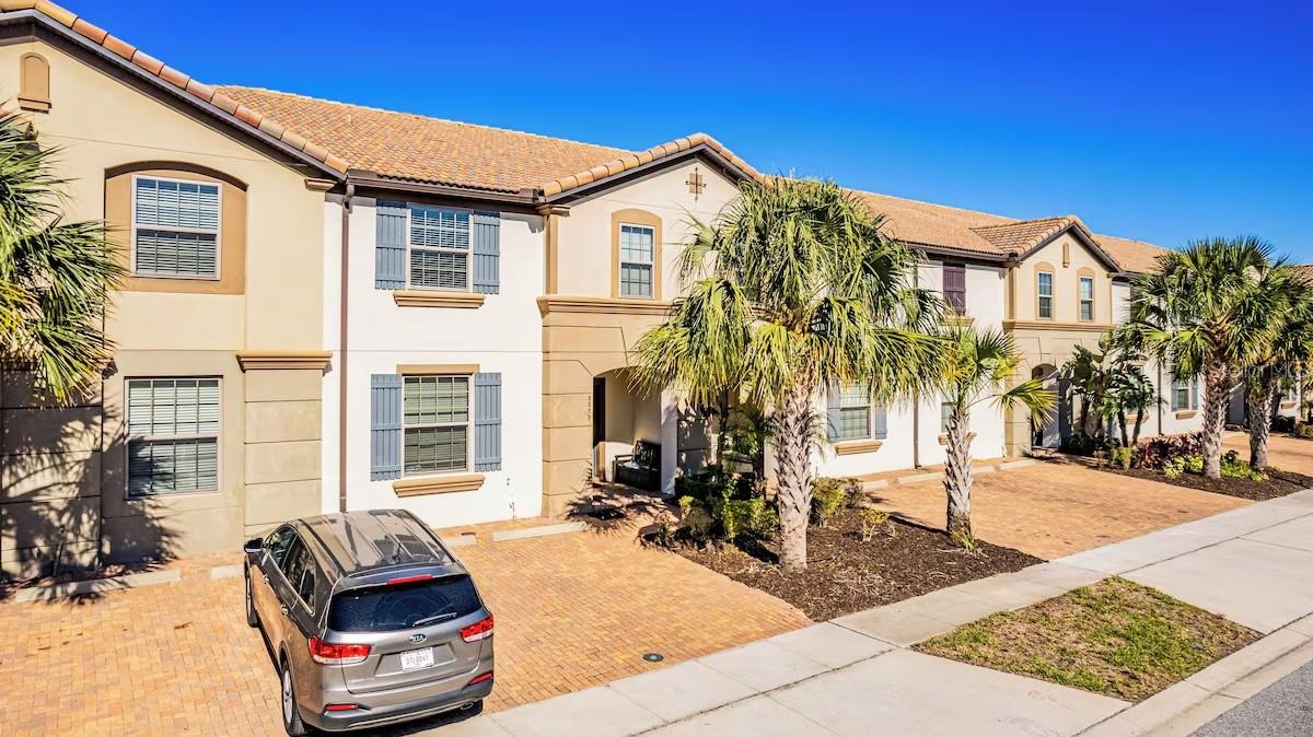 8879 GENEVE CT, KISSIMMEE, FL, 34747