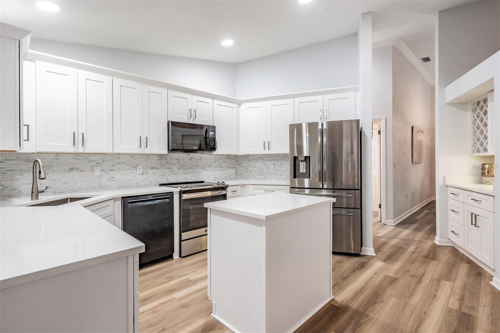 18806 AUTUMN LAKE BLVD, HUDSON, FL, 34667
