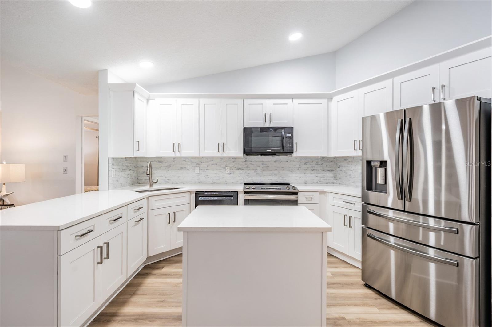 18806 AUTUMN LAKE BLVD, HUDSON, FL, 34667