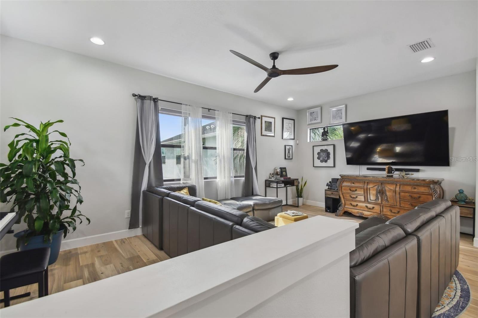 310 N OREGON AVE, TAMPA, FL, 33606