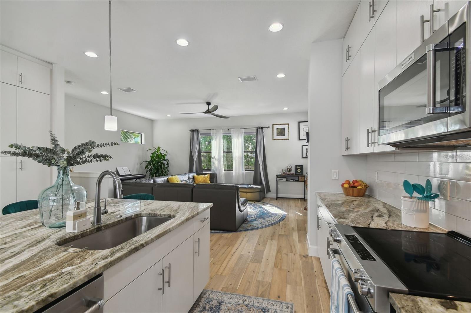 310 N OREGON AVE, TAMPA, FL, 33606