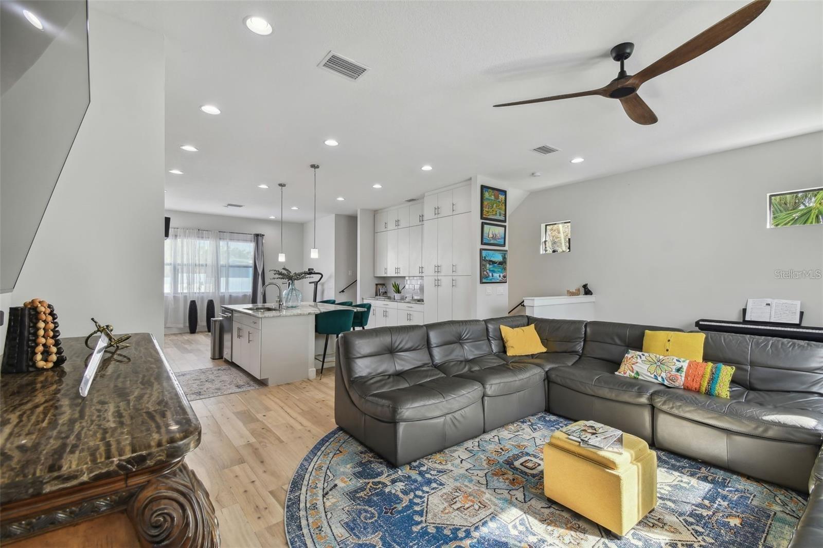 310 N OREGON AVE, TAMPA, FL, 33606