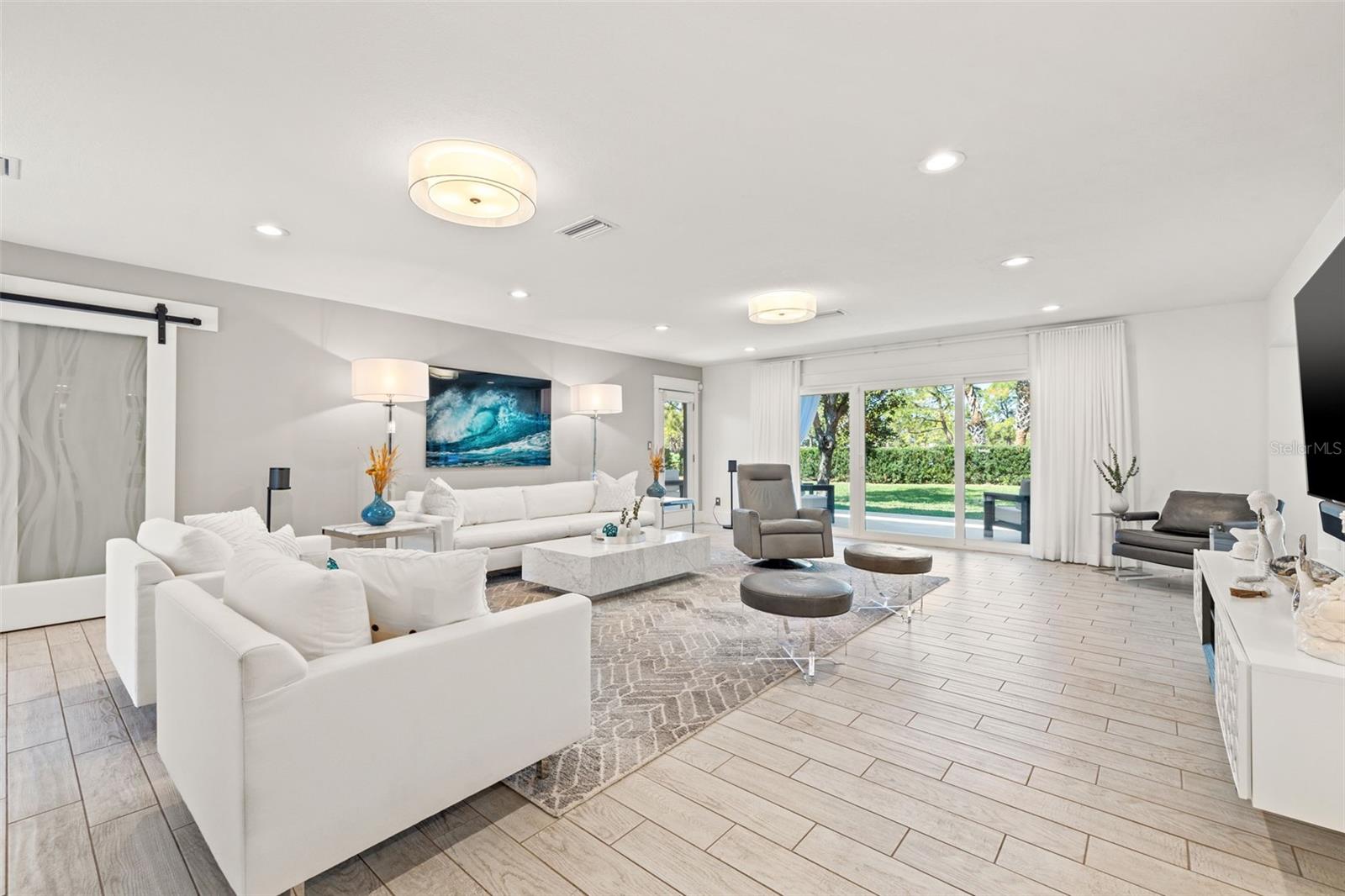 16 HIBISCUS RD, BELLEAIR, FL, 33756