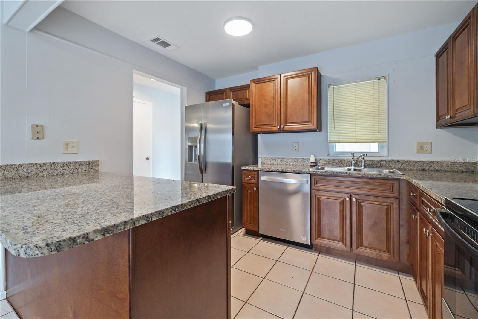 8518 RENALD BLVD, TEMPLE TERRACE, FL, 33637