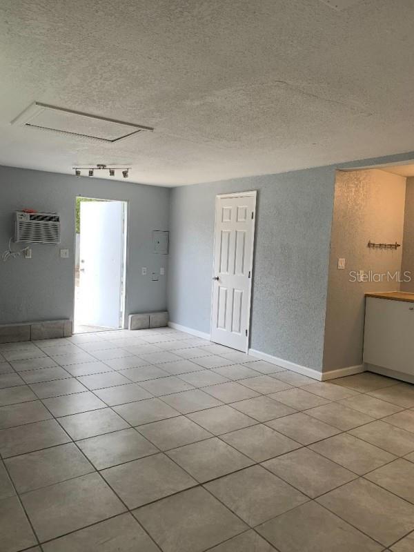 4001 2ND AVE S, ST PETERSBURG, FL, 33711