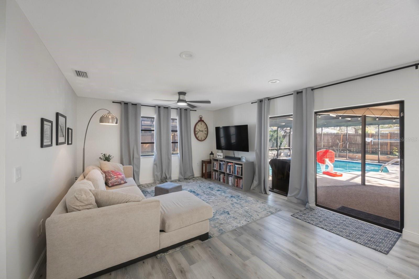 1036 HAMILTON AVE, TARPON SPRINGS, FL, 34689