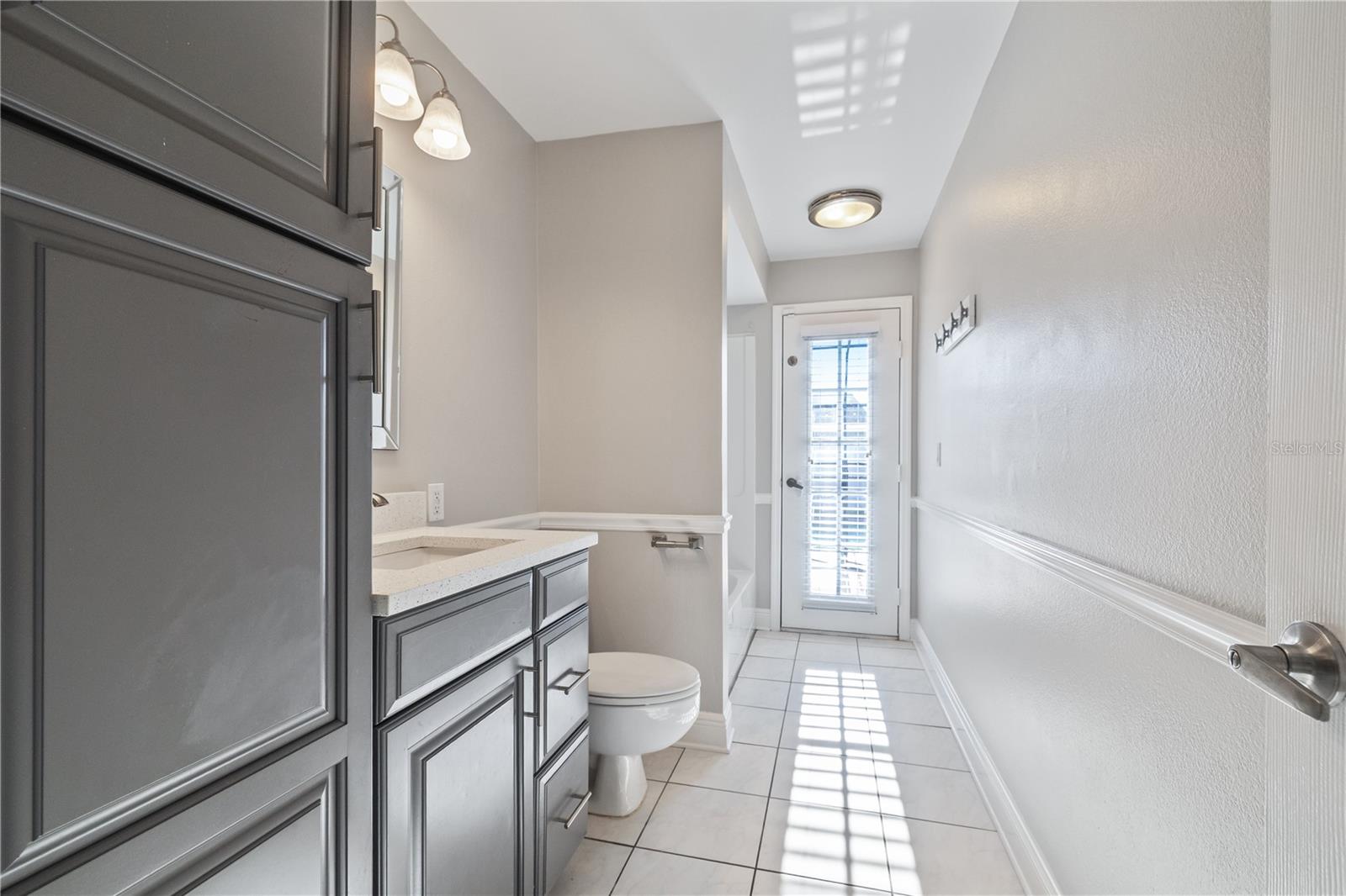 12050 STONE CROSSING CIR, TAMPA, FL, 33635