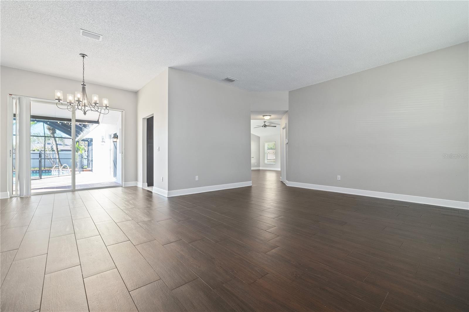 12050 STONE CROSSING CIR, TAMPA, FL, 33635