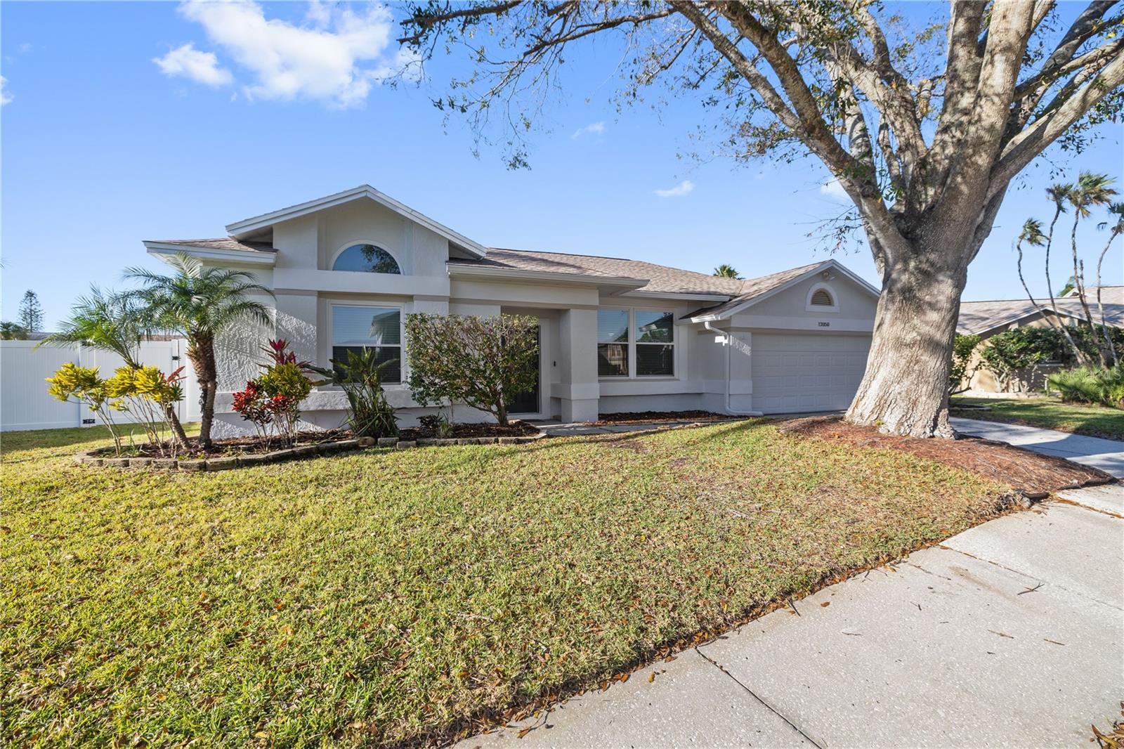 12050 STONE CROSSING CIR, TAMPA, FL, 33635