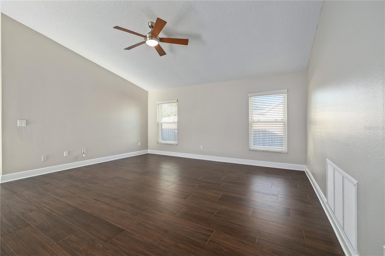 12050 STONE CROSSING CIR, TAMPA, FL, 33635