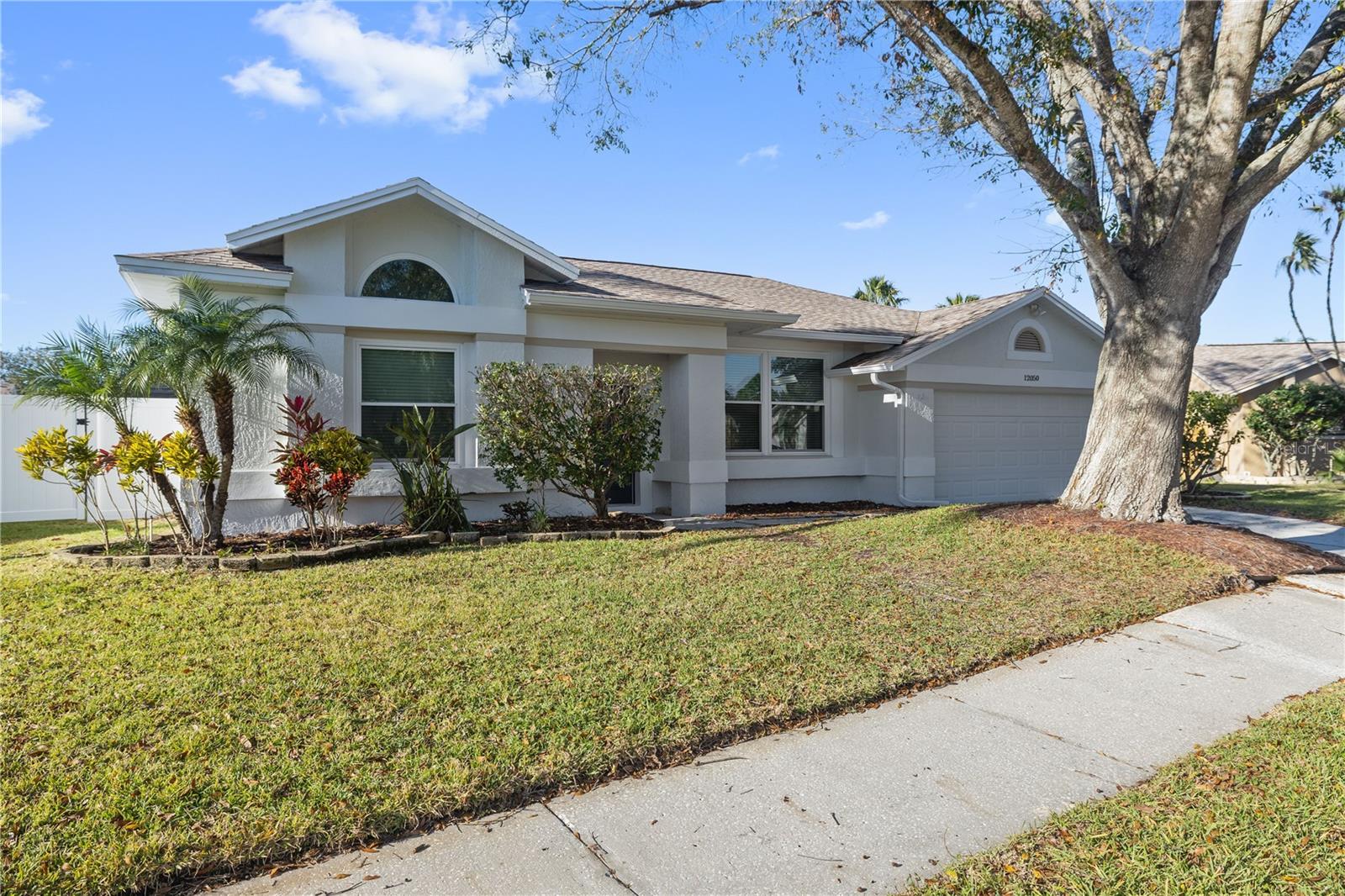 12050 STONE CROSSING CIR, TAMPA, FL, 33635