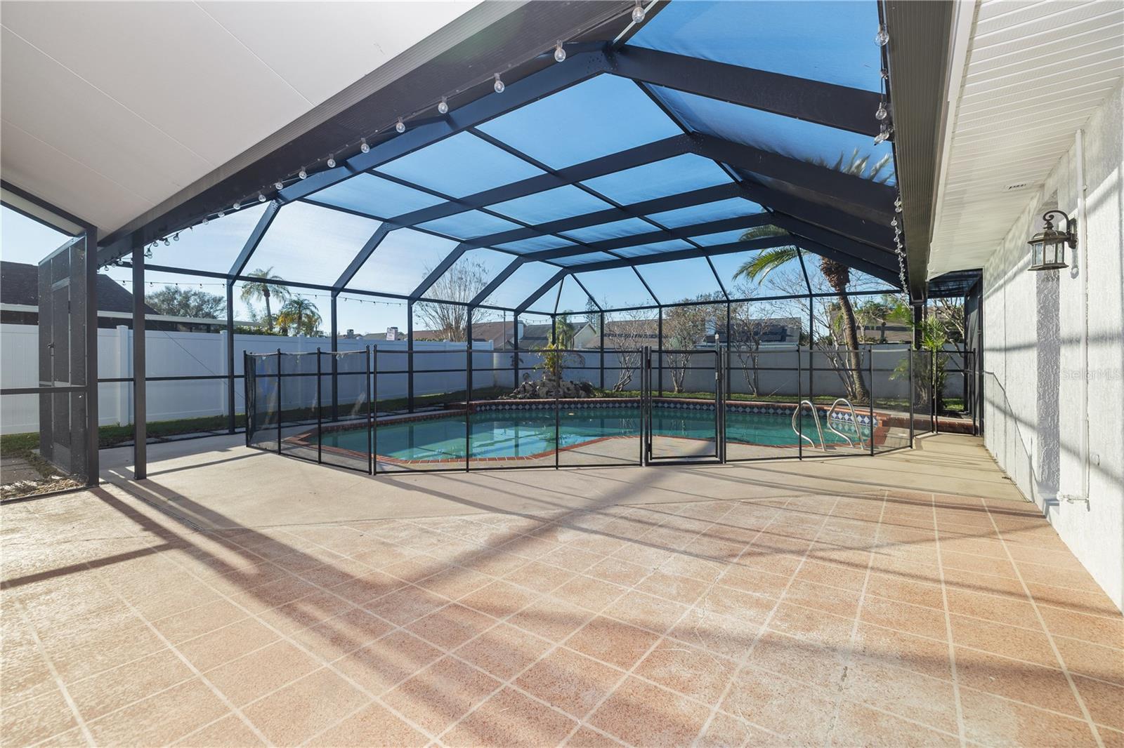 12050 STONE CROSSING CIR, TAMPA, FL, 33635