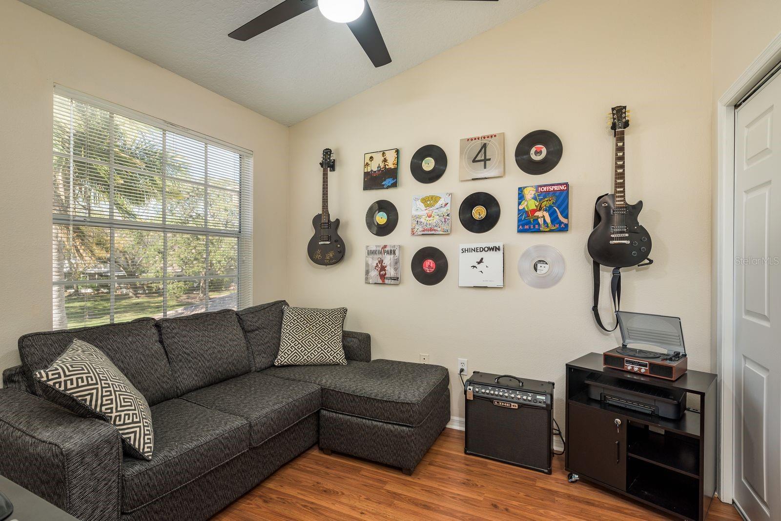720 EARLS CT, SAFETY HARBOR, FL, 34695