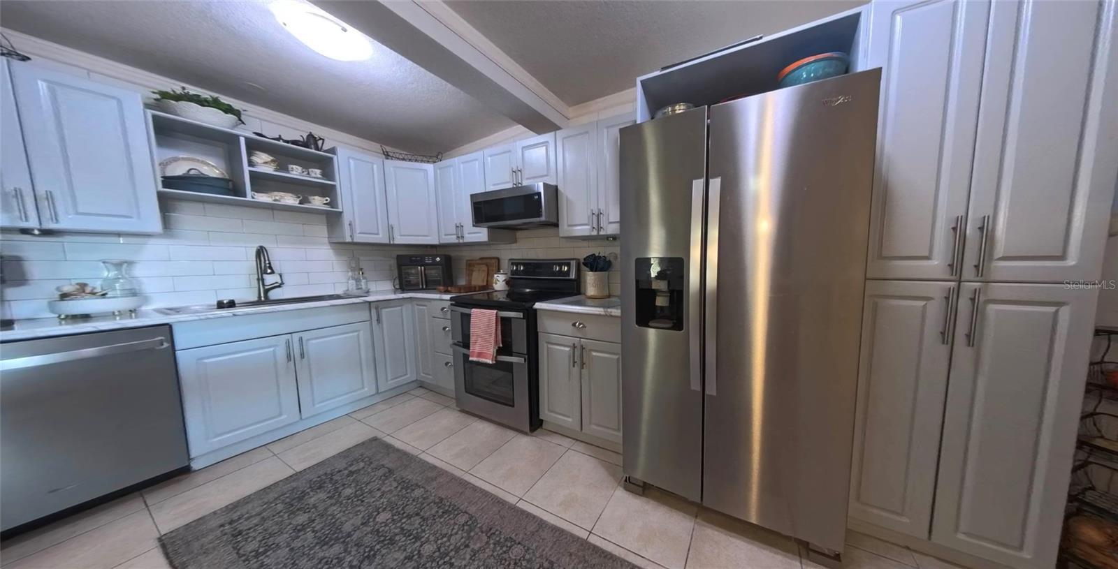 8413 STILLBROOK AVE, TAMPA, FL, 33615
