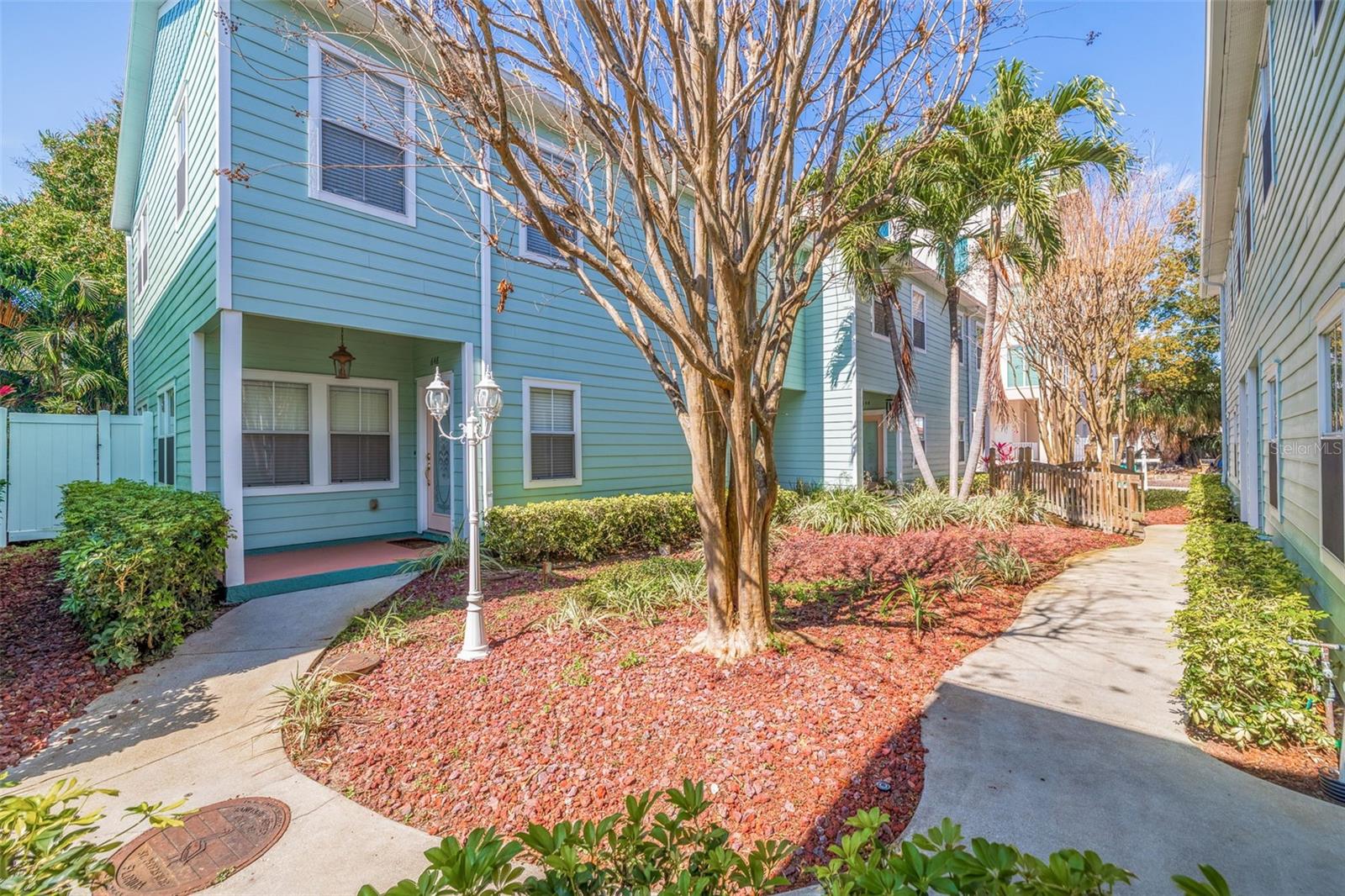 632 CHARLES CT S, ST PETERSBURG, FL, 33701