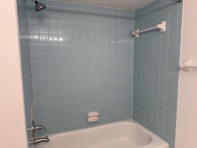 2204 VALLEYBROOK AVE, VALRICO, FL, 33594