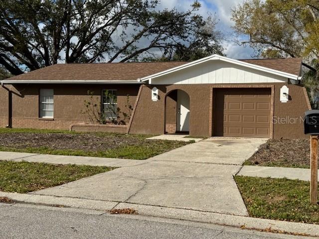 2204 VALLEYBROOK AVE, VALRICO, FL, 33594