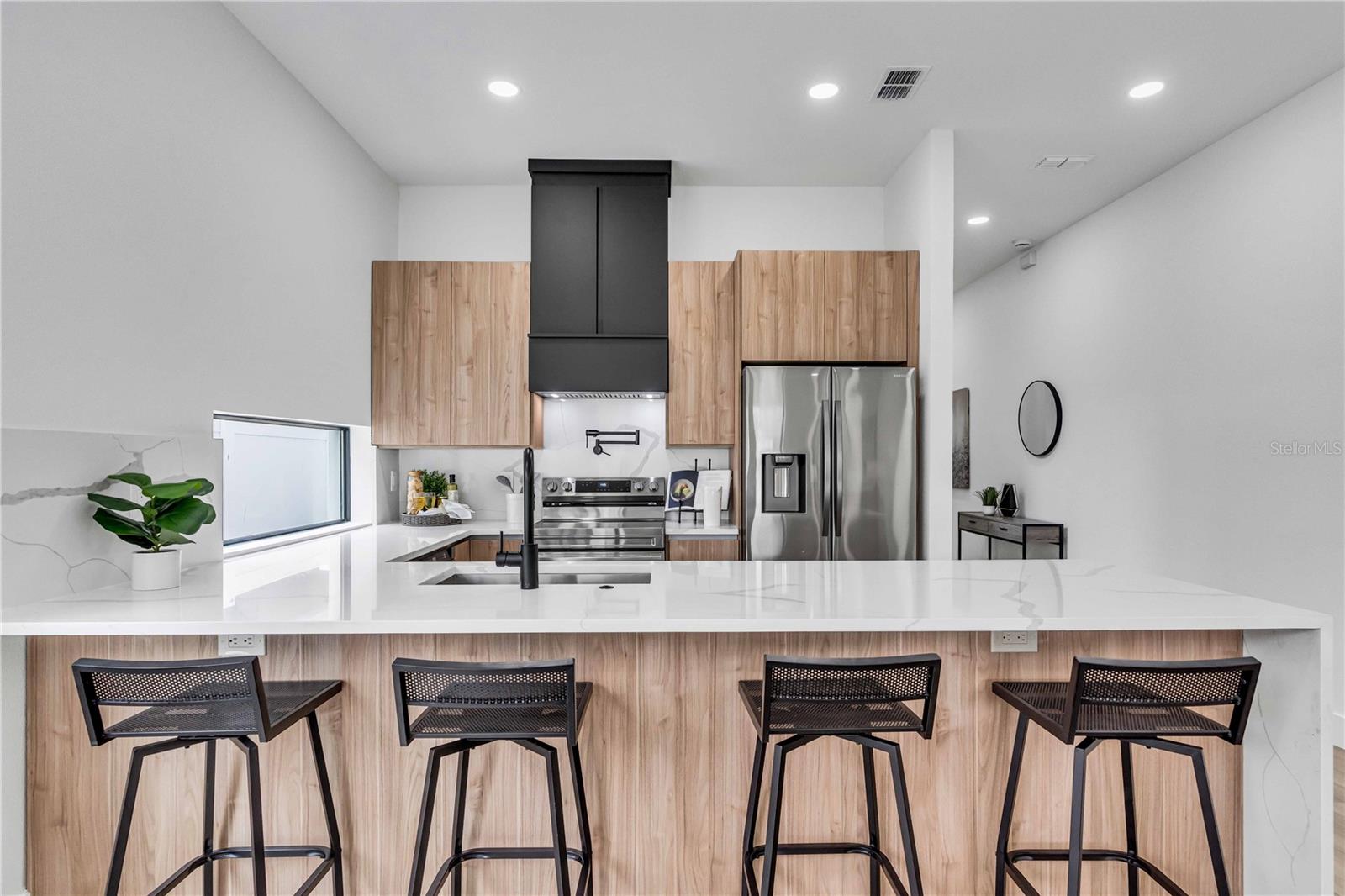 1627 9TH AVE N, ST PETERSBURG, FL, 33713