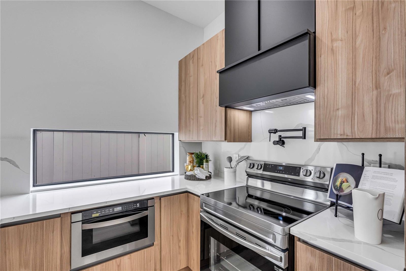 1627 9TH AVE N, ST PETERSBURG, FL, 33713