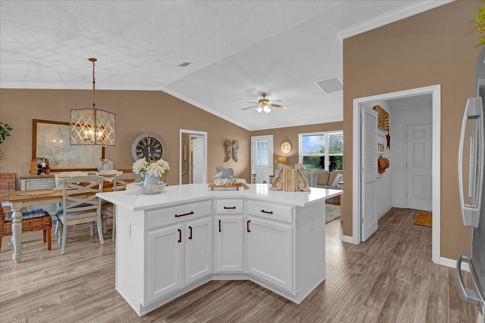 1755 LAKEWOOD DR, THE VILLAGES, FL, 32162