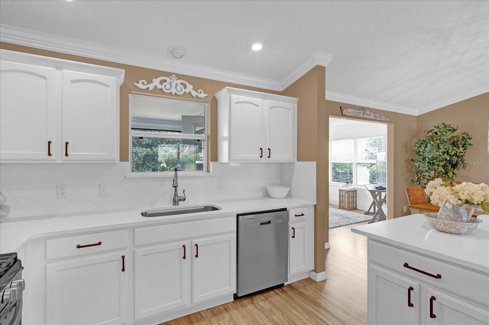 1755 LAKEWOOD DR, THE VILLAGES, FL, 32162