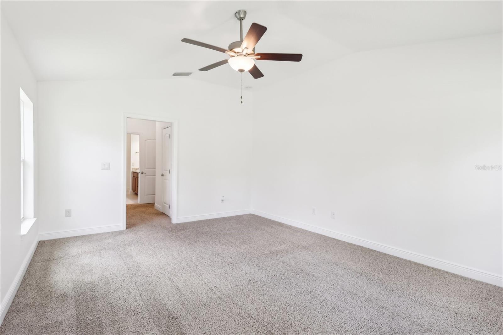 819 NE WHISTLING DUCK WAY, PORT ST LUCIE, FL, 34983