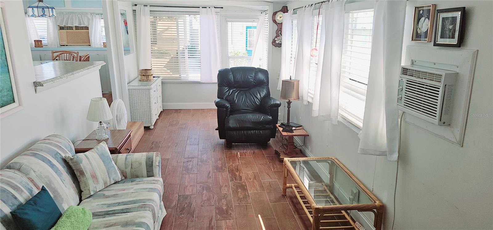 A4642270 Property Photo