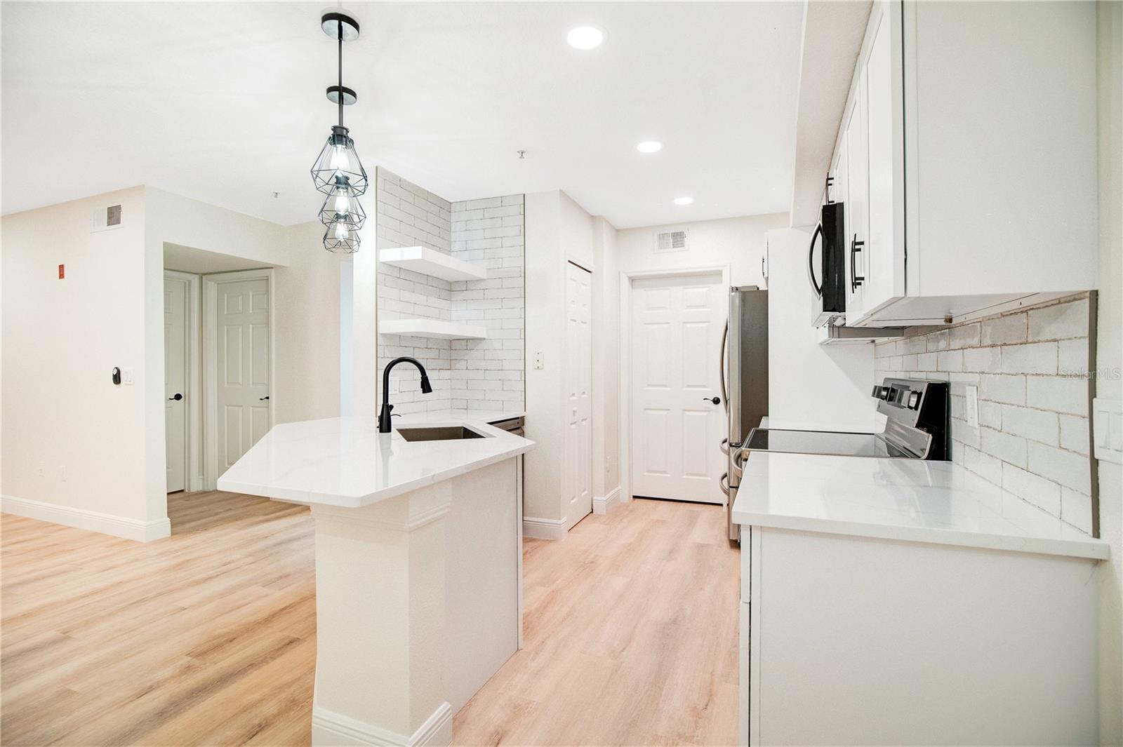 12602 CREST SPRINGS LN #1327, ORLANDO, FL, 32828