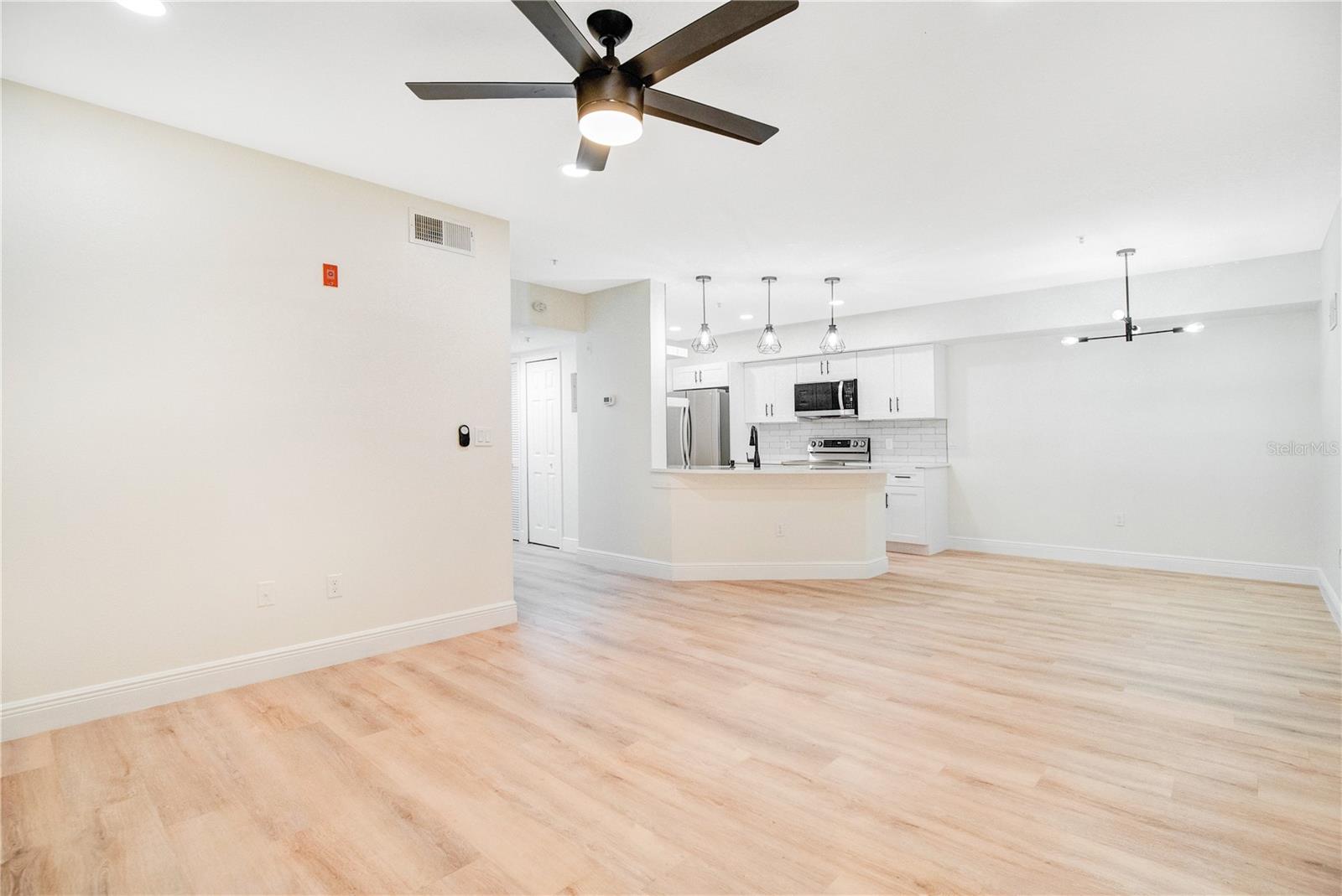 12602 CREST SPRINGS LN #1327, ORLANDO, FL, 32828
