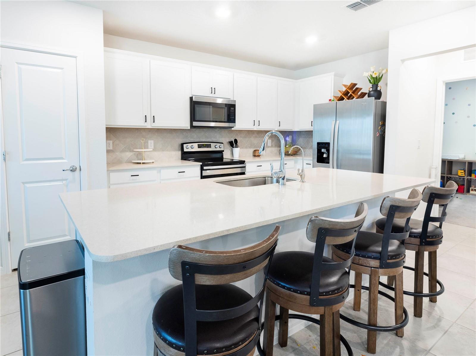 29922 MARQUETTE AVE, WESLEY CHAPEL, FL, 33545