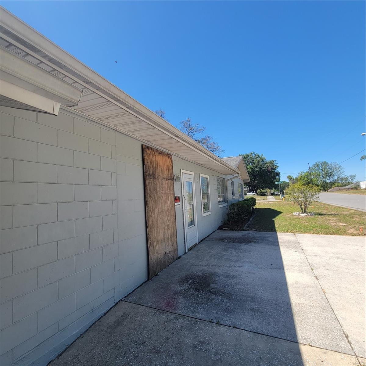 115 N GALENA AVE, MINNEOLA, FL, 34715