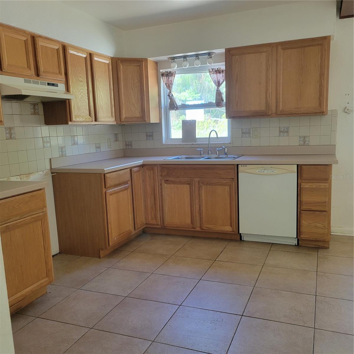 115 N GALENA AVE, MINNEOLA, FL, 34715