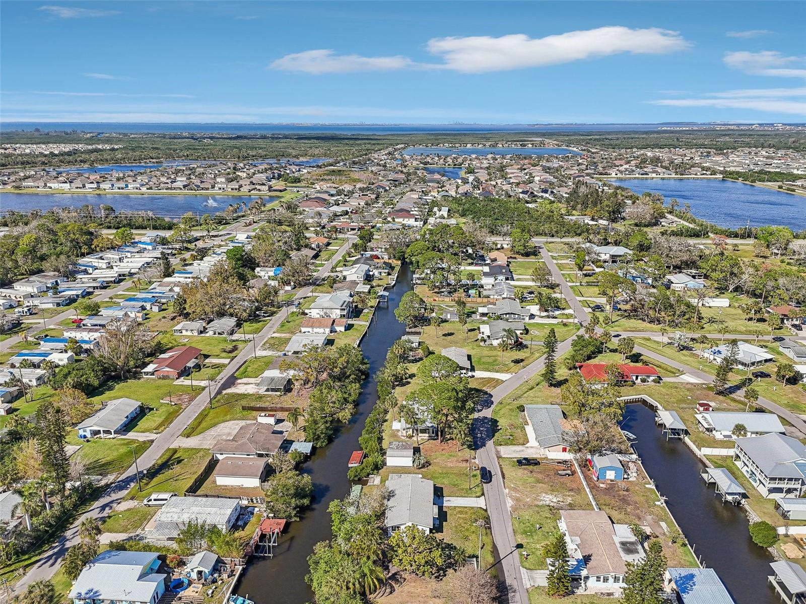 106 W NORTH BRANCH RD, RUSKIN, FL, 33570