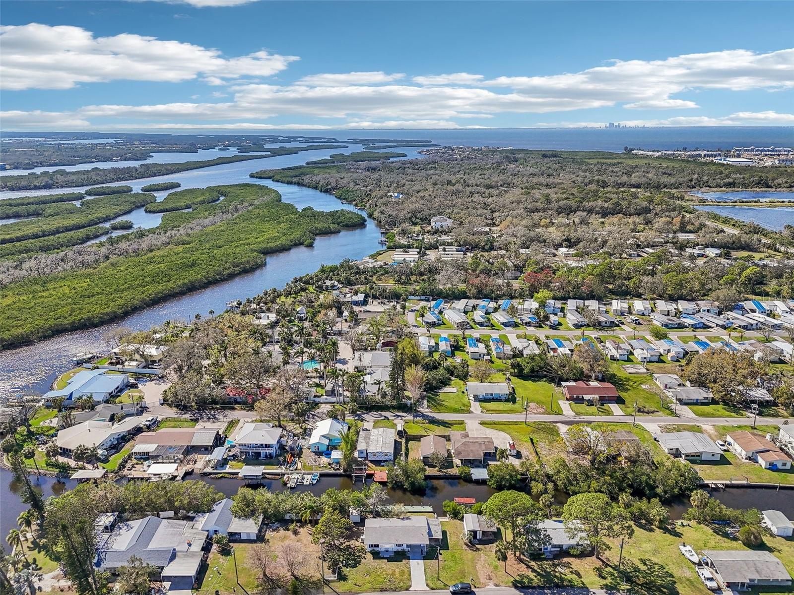106 W NORTH BRANCH RD, RUSKIN, FL, 33570