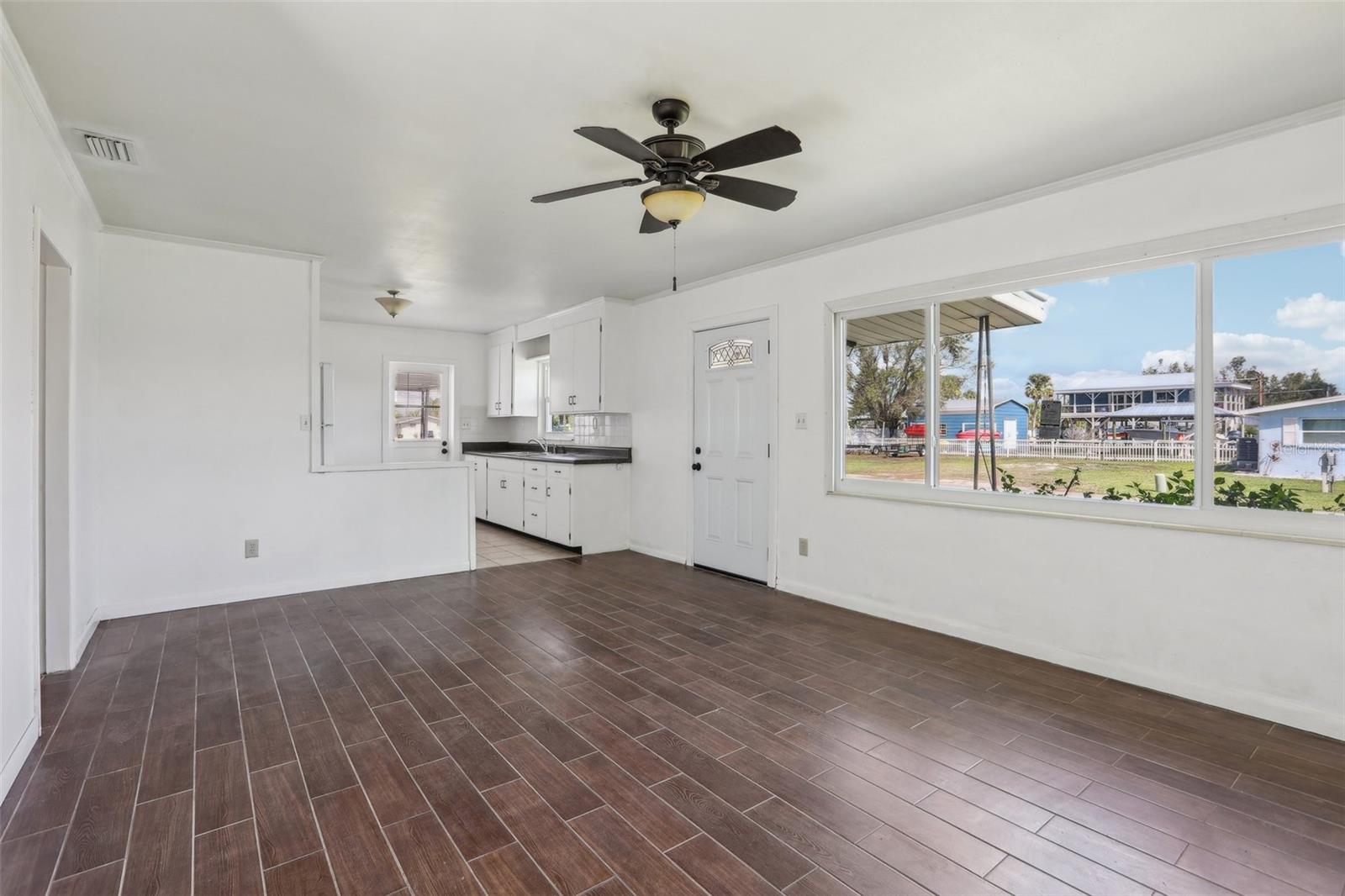 106 W NORTH BRANCH RD, RUSKIN, FL, 33570