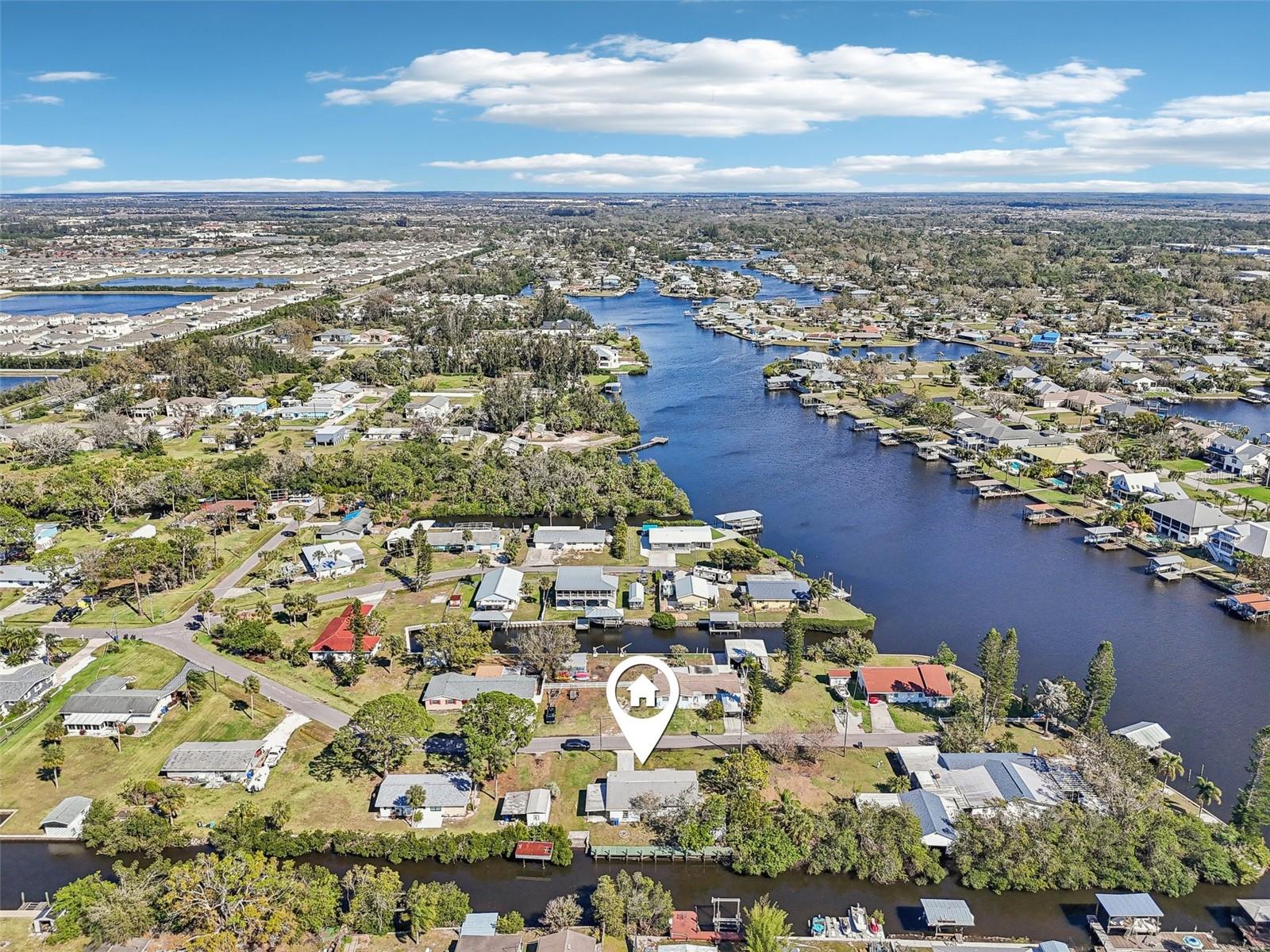 106 W NORTH BRANCH RD, RUSKIN, FL, 33570