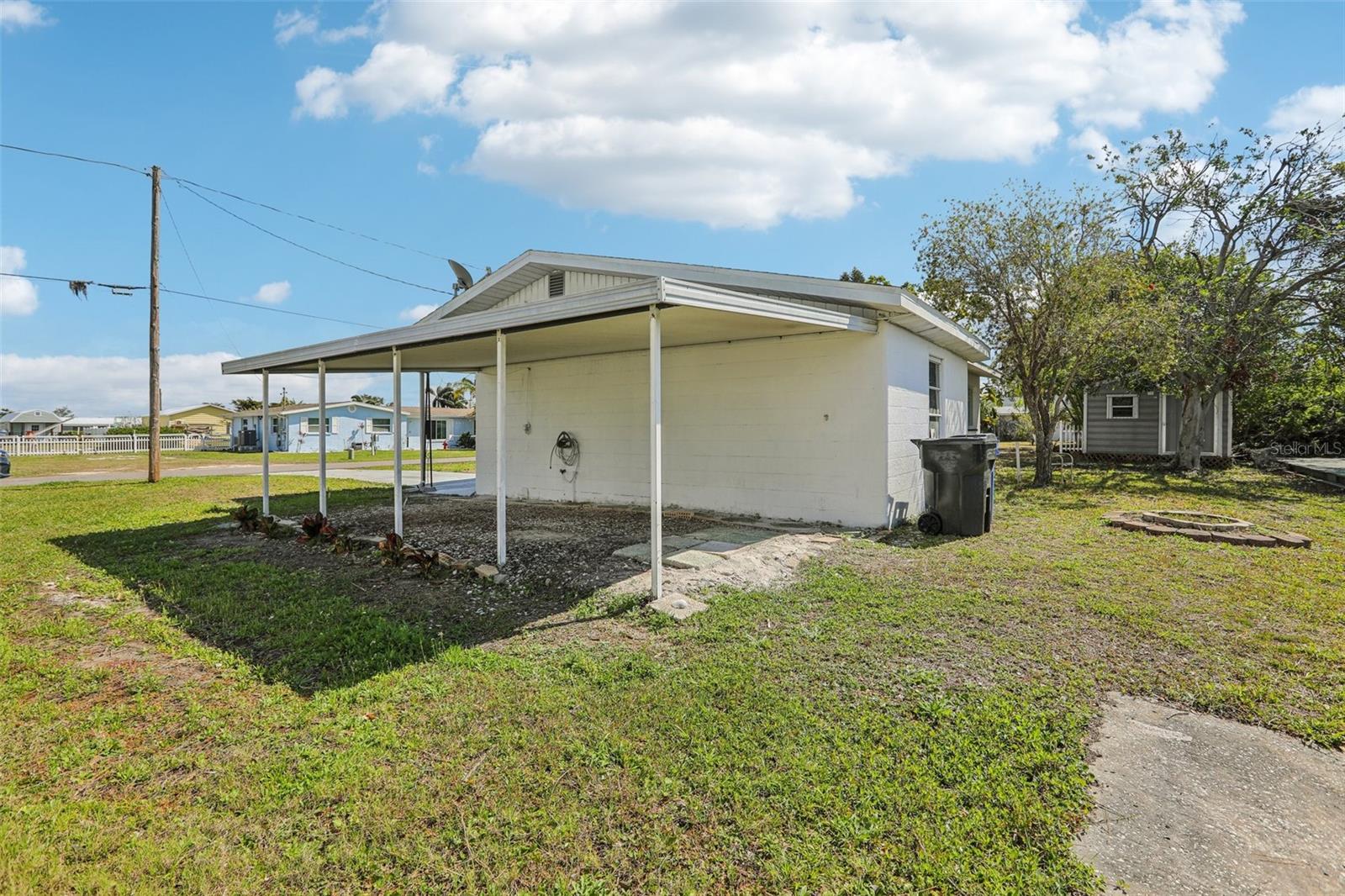 106 W NORTH BRANCH RD, RUSKIN, FL, 33570