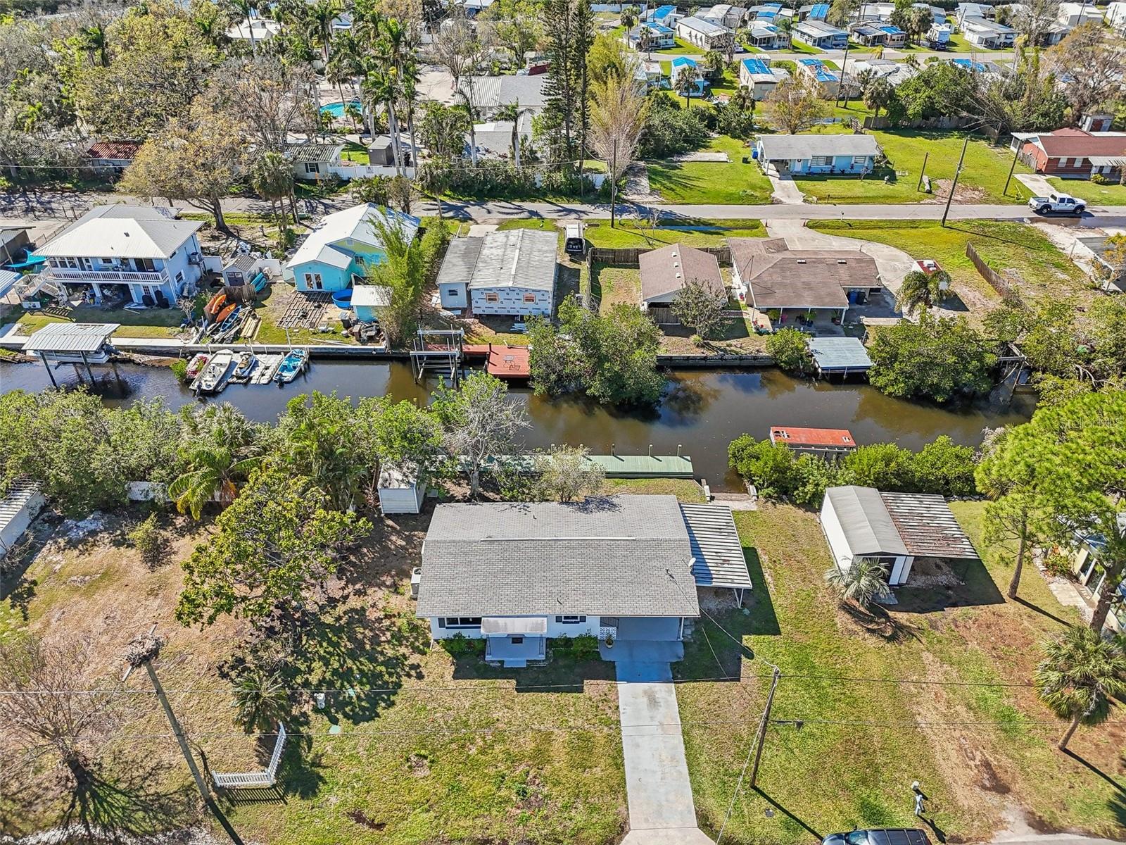 106 W NORTH BRANCH RD, RUSKIN, FL, 33570