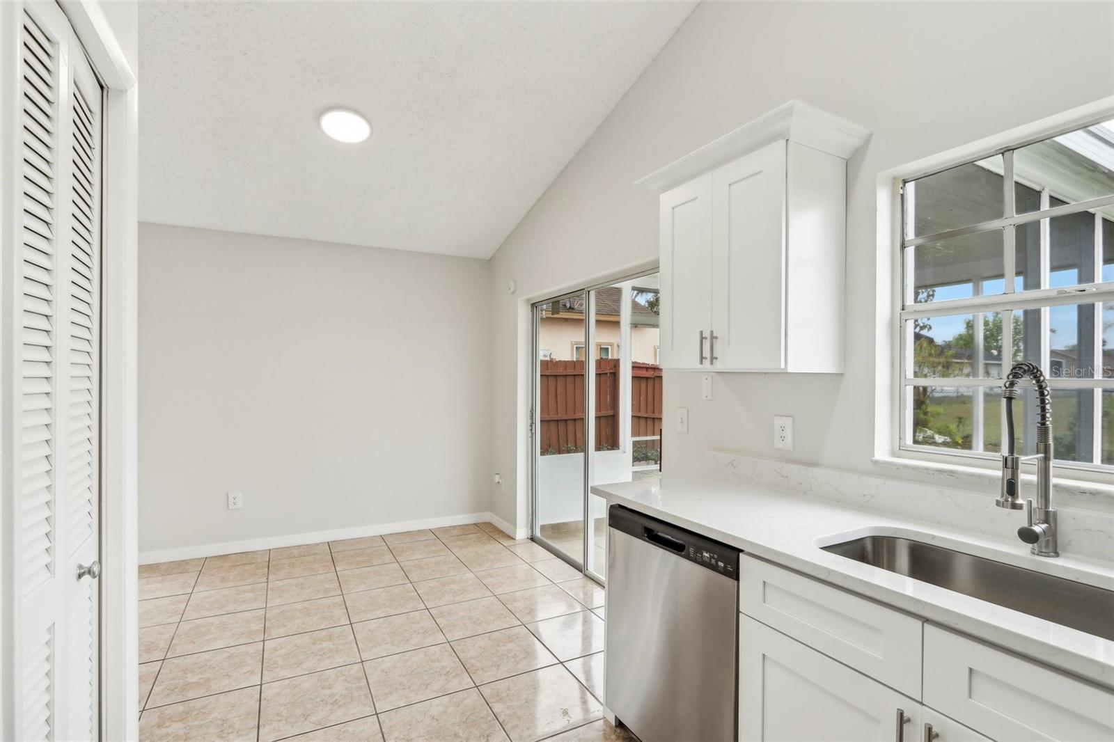 9868 FLYNT CIR, ORLANDO, FL, 32825