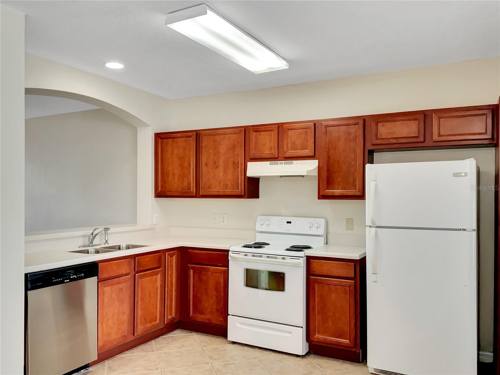 523 GLENN CROSS DR, RUSKIN, FL, 33570