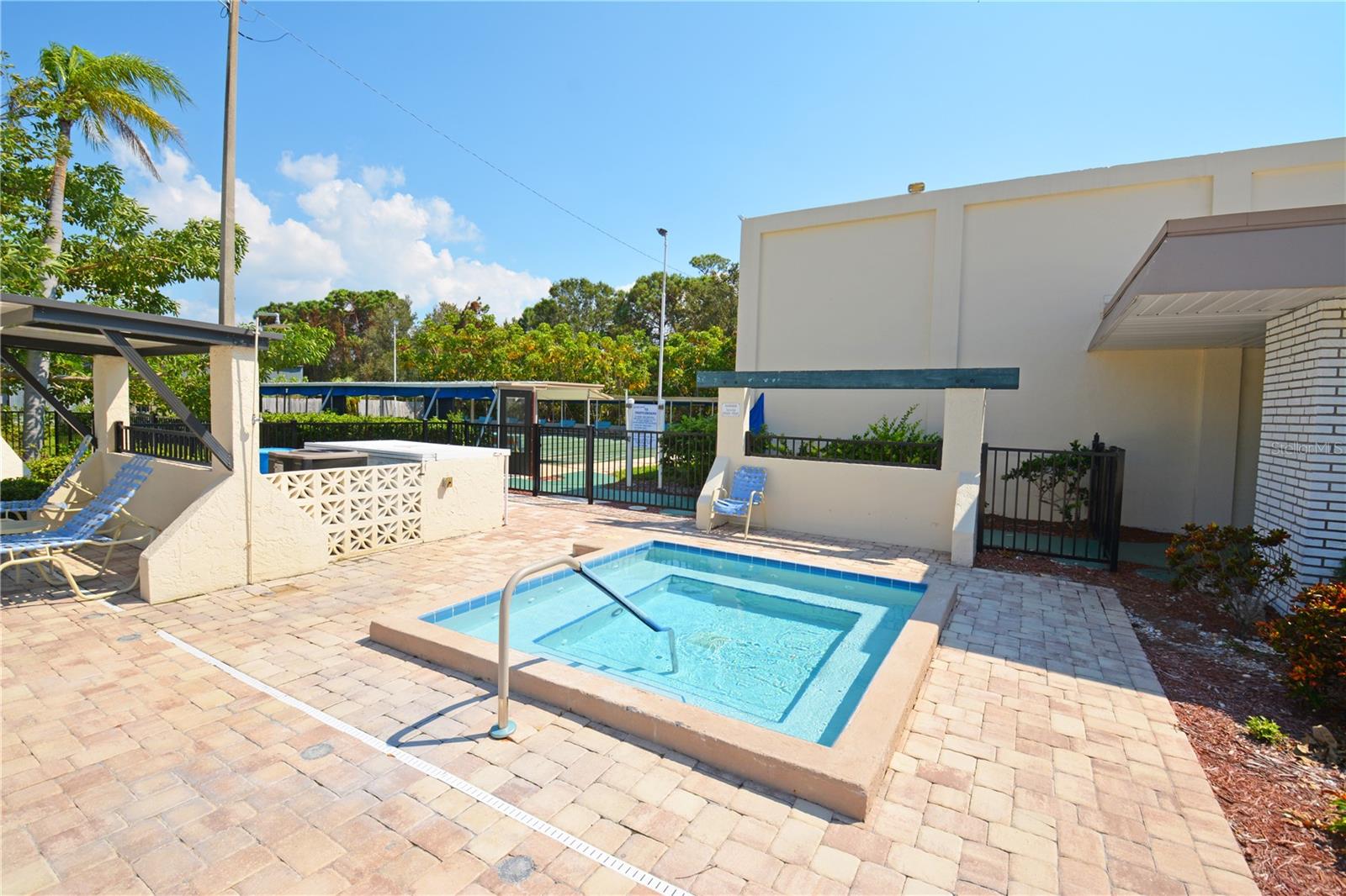 8140 TERRACE GARDEN DR N #103, ST PETERSBURG, FL, 33709
