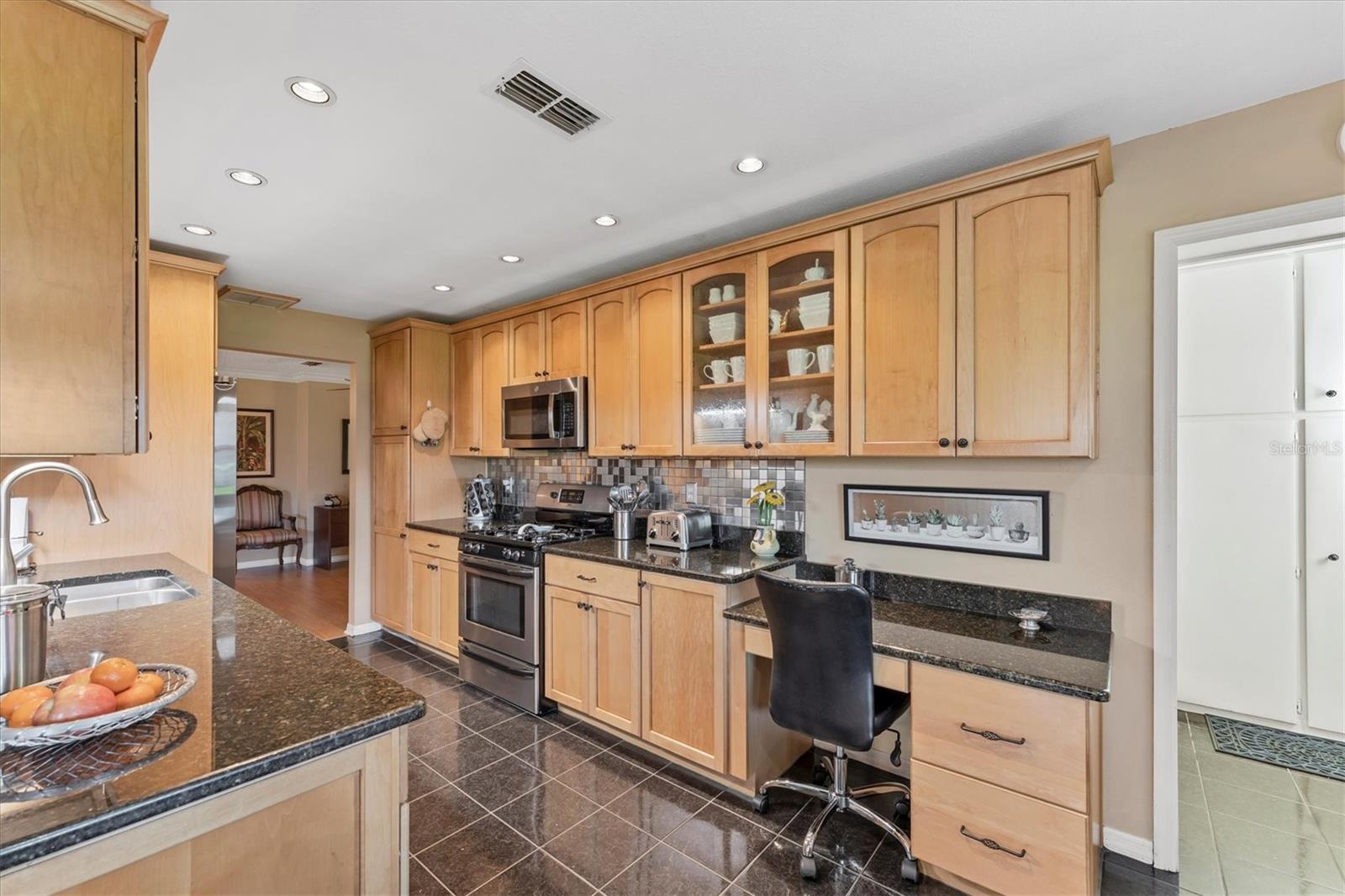 8140 TERRACE GARDEN DR N #103, ST PETERSBURG, FL, 33709