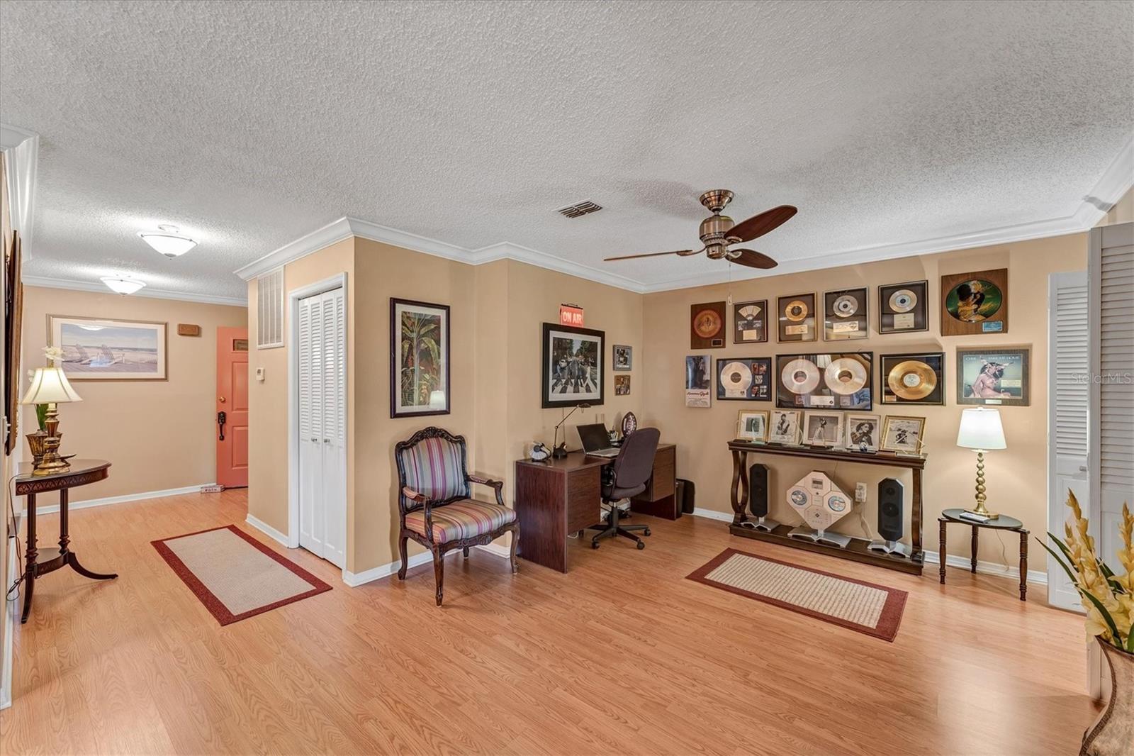 8140 TERRACE GARDEN DR N #103, ST PETERSBURG, FL, 33709