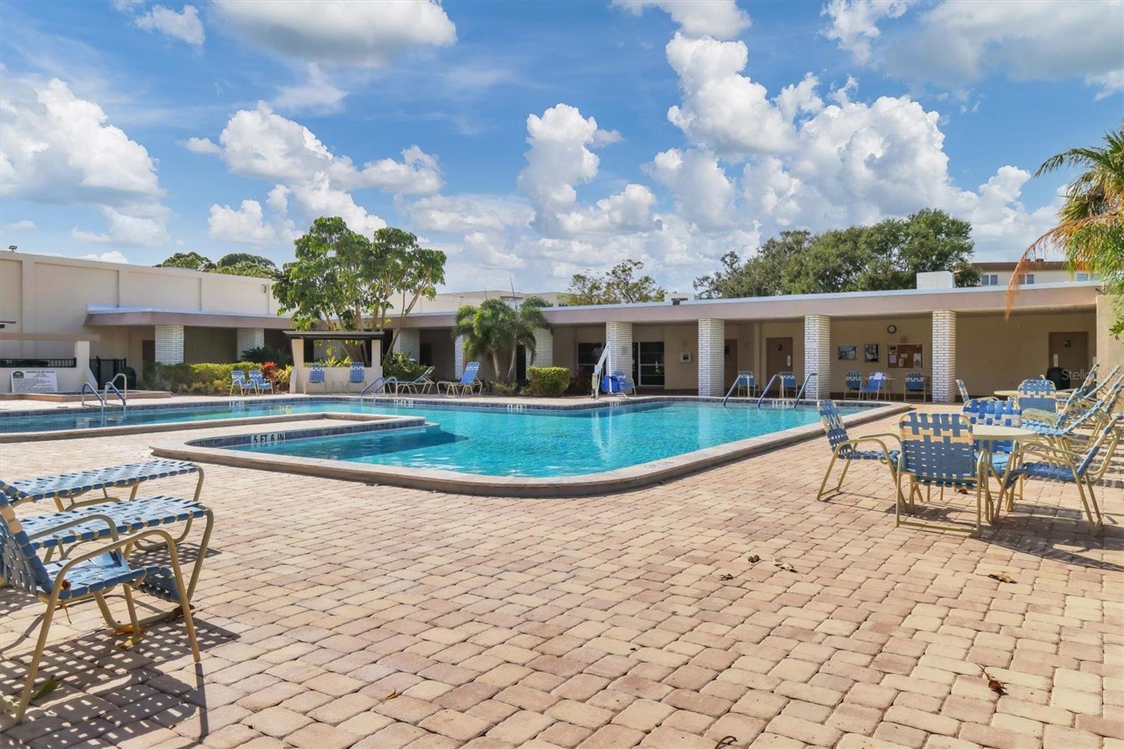 8140 TERRACE GARDEN DR N #103, ST PETERSBURG, FL, 33709